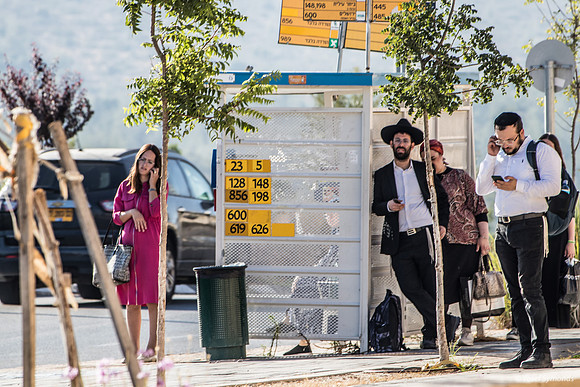 Bus Stop 230723-1