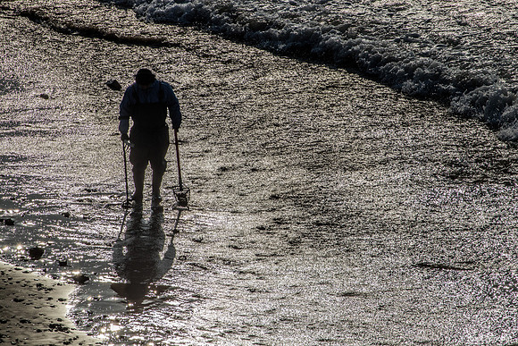 The Beachcomber 220325-13