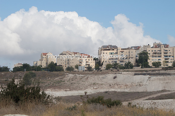 Mishkafayim 2014 Q3 8024
