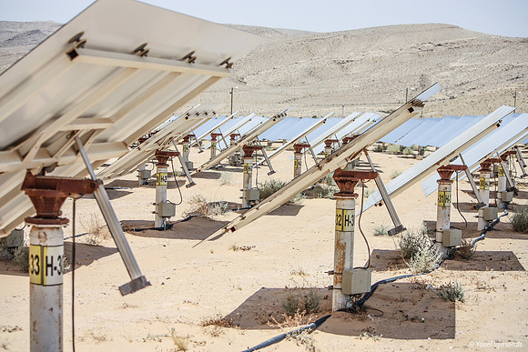 CSP Solar Field at Ground Level 100623-6