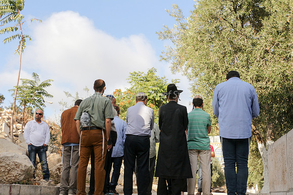 JewsLooking Directly West and Contemplating on EW Temple Axis 2