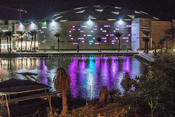 Lagoon in Front of Ice Mall 181008-23