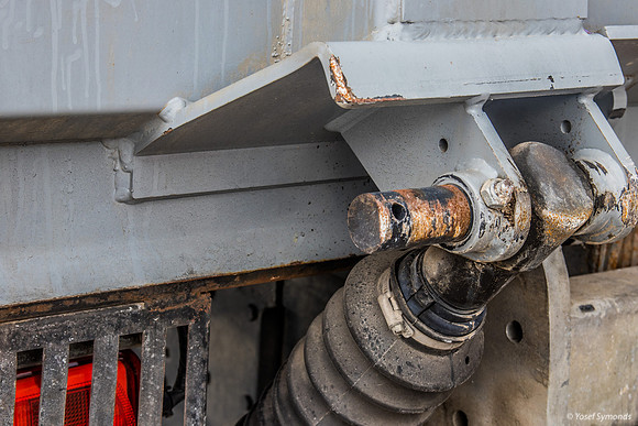 Truck Underside Machinery 181026-2