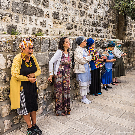 Ladies Facing the Site of the Holy Temple  210617-19