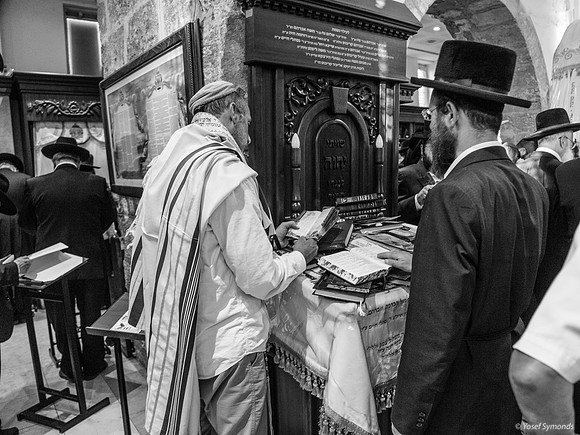 Prayer Is Order of Day 221107-10