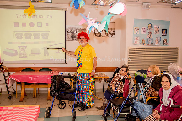 Clown at Screen 3