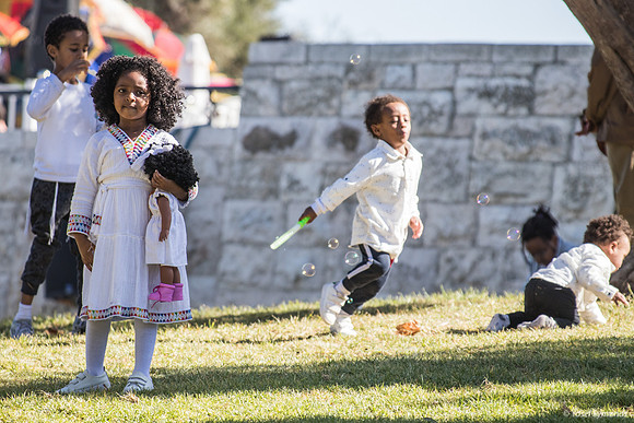 Children at Play 221123-4