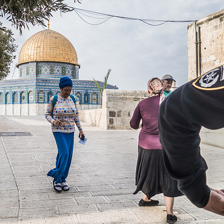 Tap Dance to Celebrate Visit To Temple Mount 220804-1