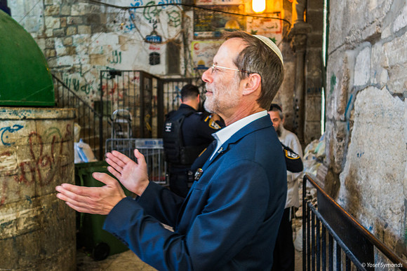 Feiglin Singing 240605-12