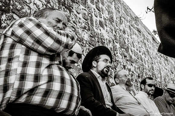 Discussion on Eastern Wall South of Mercy Gate 6
