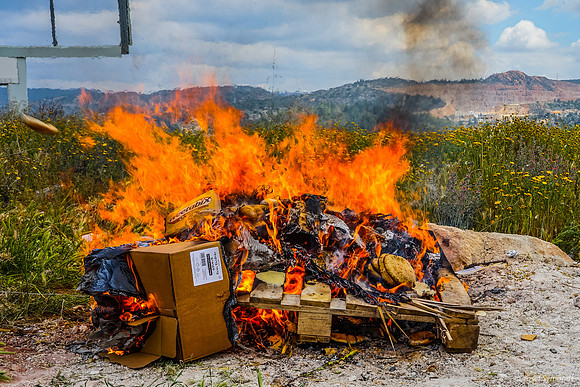 Shooting for the Heart of the Fire 250411-4