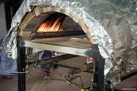 Baking in the Fiery Furnace 190408-11
