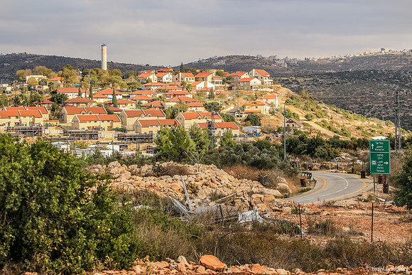 View of Nachliel from Givat Menachem 131204-1