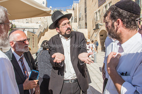 Discussions Continue Animatedly in Front of Kotel - 3