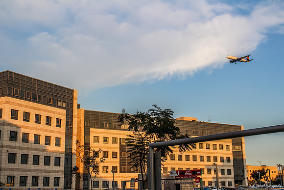 Plane Over Building - Airport City 2