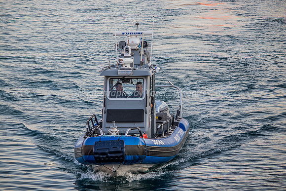 Police Boat Entering Port 181008-2