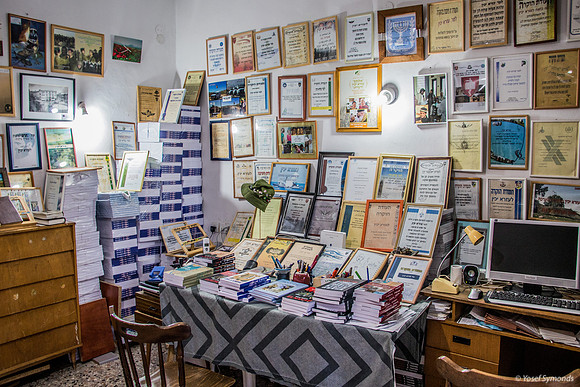 Ezra's Books and Certificates 180927-1