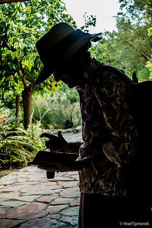 Lady at Zoo 220918-2