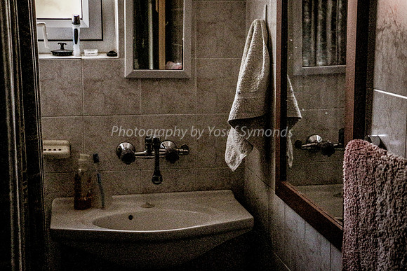 Bathroom at 05:00 3