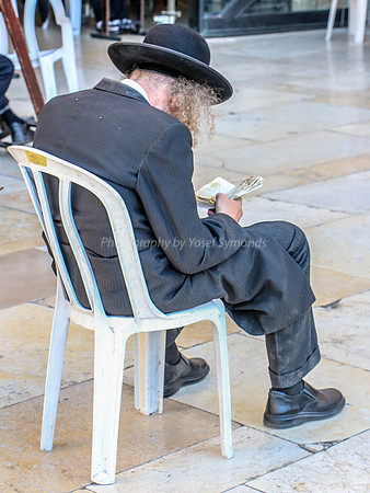 Elderly Man Praying at Kotel 2