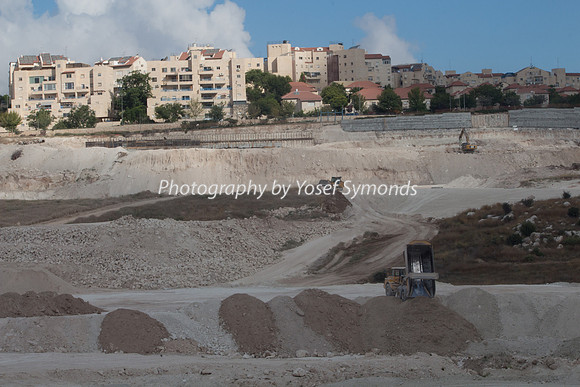 Mishkafayim 2014 Q3 8020