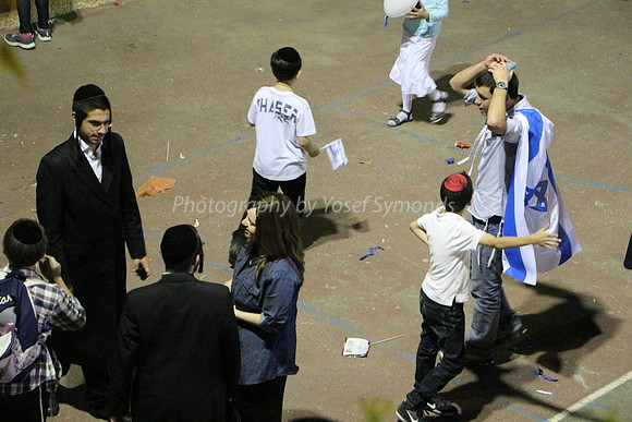 independence Day Celebration Boys Dancing and Hareidim 3