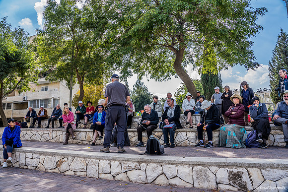 Group at New Neve Yaakov 221107-1