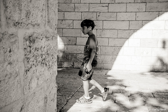 Little Fella Enjoys Freedom of Route 190711-2