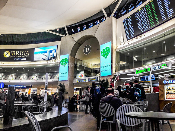Departure Mall Area Tel Aviv Airport 190117-3