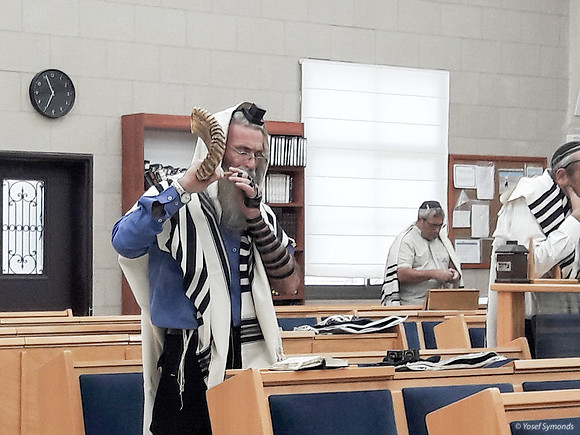 Shofar Blower 190911-1