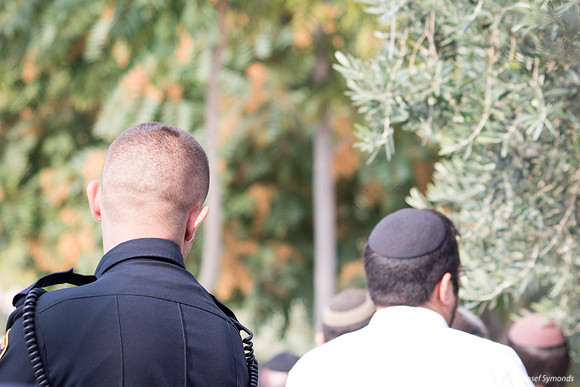Policemen Keeps a Watchful Eye 190908-1