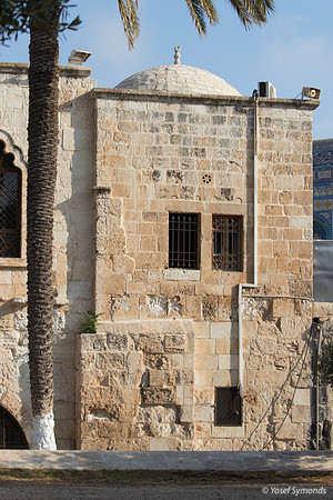 Arab Construction on the Mount 190908-2
