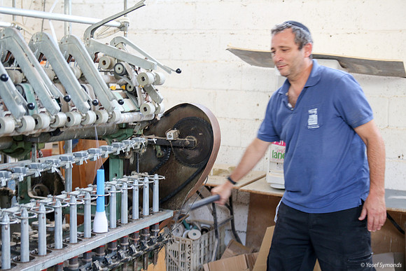 Operating Spinning Machine 1
