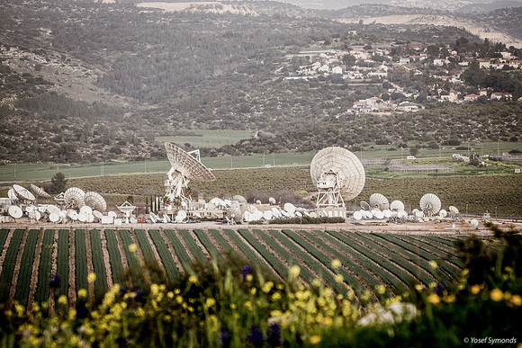 Satellite Dishes in Haela Valley 190226-1