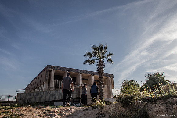 Going Up to Shilo Synagogue