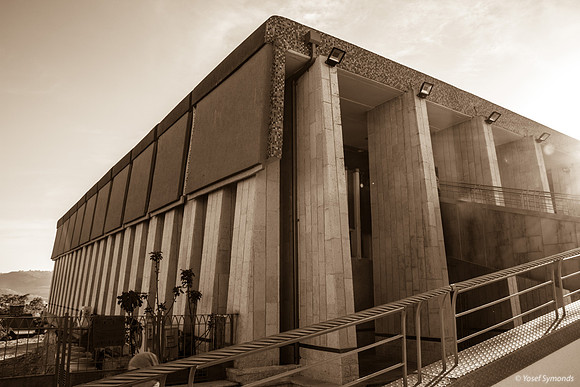 Shilo Synagogue Exterior 180402-12