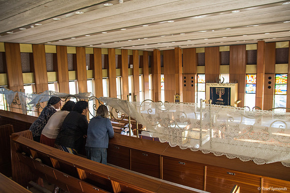Shilo Synagogue from Women's Section 180402-2