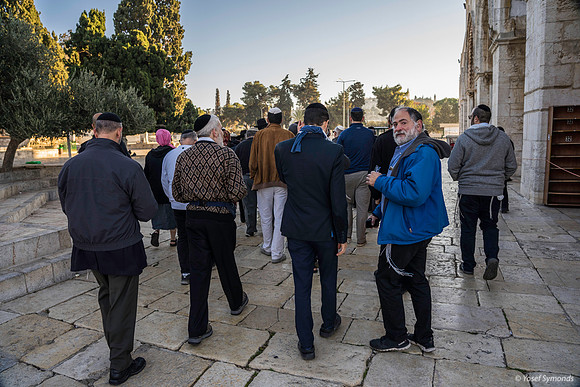 Jewish Visitors Heading East Past El Aksa Mosque 191205-1