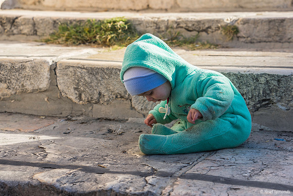Basking in the Holiness of the Stones of the Temple Mount 191205-1