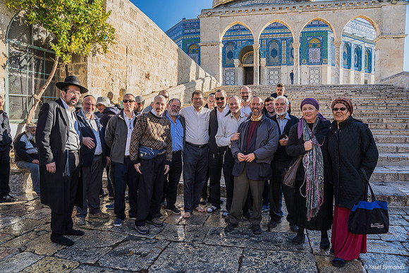 Visitor Group Photo 191205-2