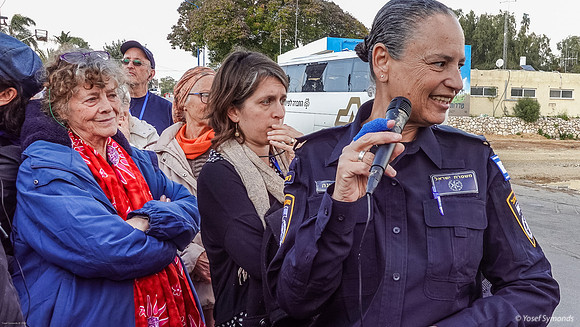 Mali Shoshana Explaining About the Sderot Police Station Battle