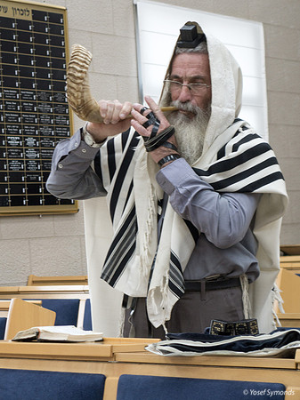 Shofar Blower 190915-1