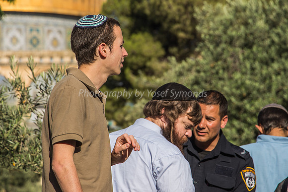 Lןisten Here Young Man