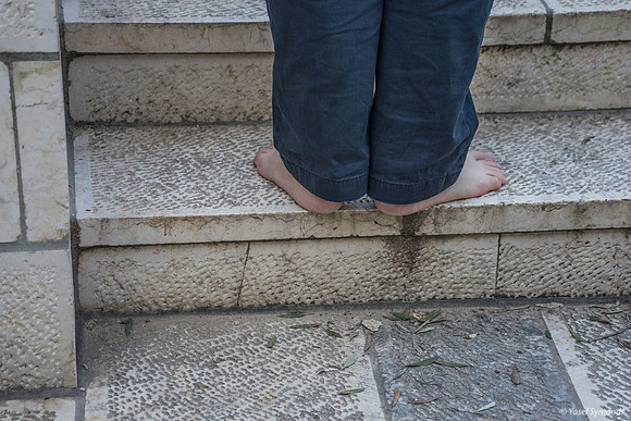 Bare Feet of Respect 200303-1