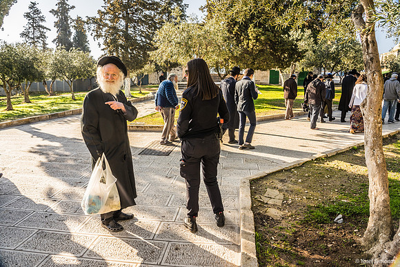 Rav Elboim - A Founder of the Return  to the Temple Mount 200303-1