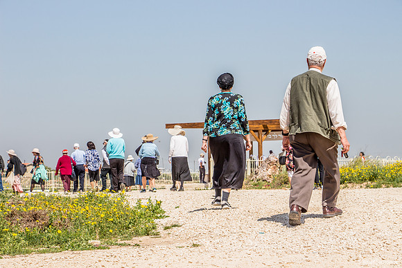 Walking to New Cemetery