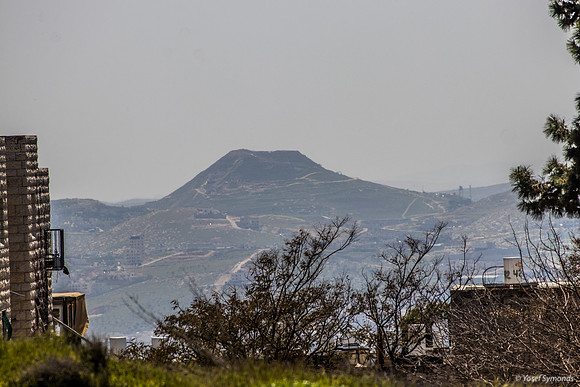 Herodium in Background 220328-1