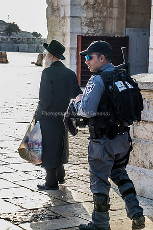 Rav Elboim and Policeman 190313-2