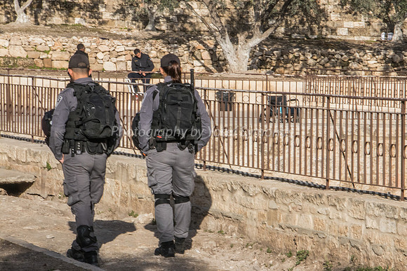 Police On Patrol Shaar Rachamim 190313-2