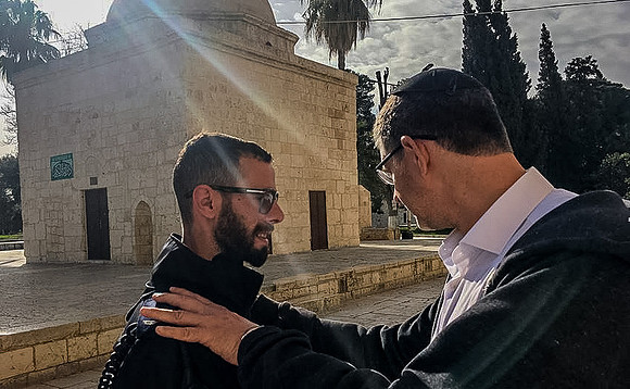 Priestly Blessing 190313-1 PHOTO BY ARIEL SIEGEL